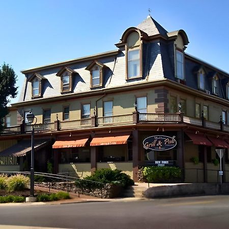 Altland House Inn & Suites Abbottstown Exterior photo